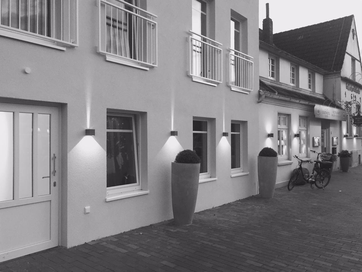 Stadthotel Jever Exterior photo